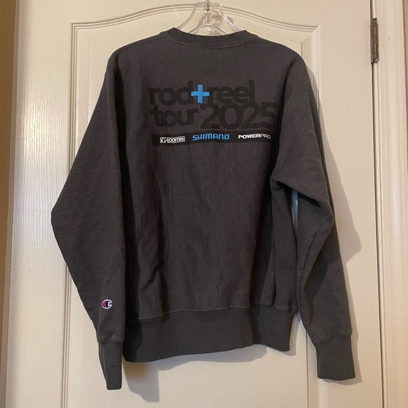 Champion Sweatshirt Mens M Gray Reverse Weave Graphic Crewneck Rod + Reel Tour - Picture 2 of 7